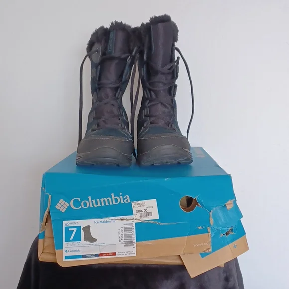 Columbia waterproof boot size7 - Picture 3 of 7
